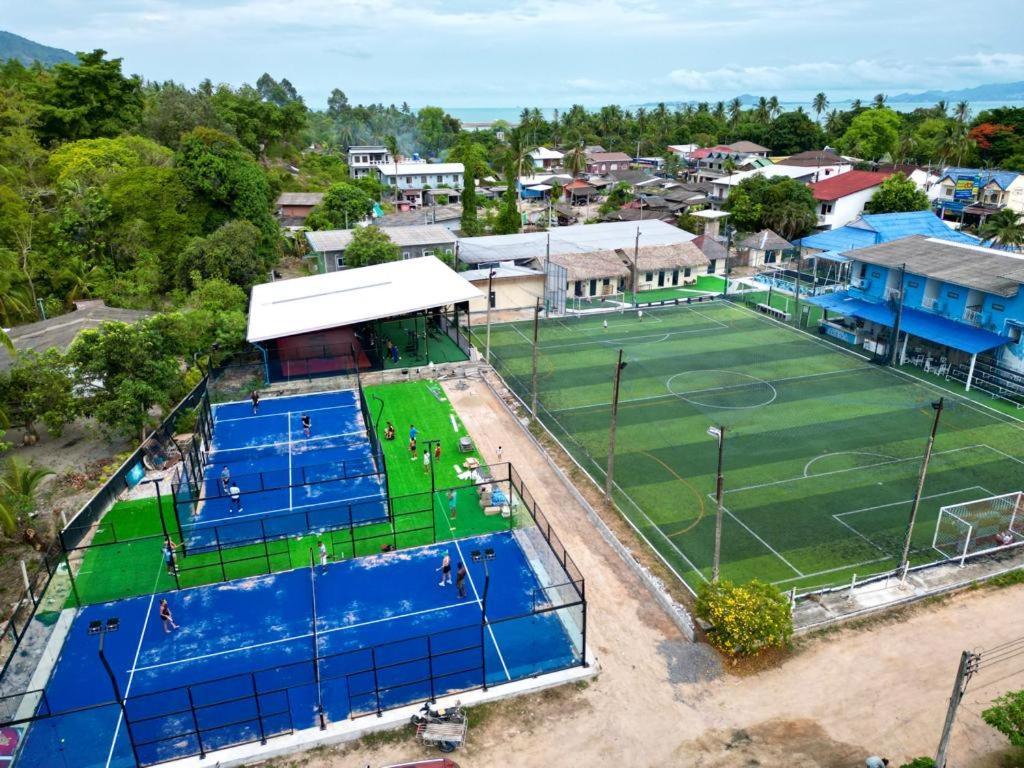 Phangan Padel Club Hotel Баан Тай Екстериор снимка