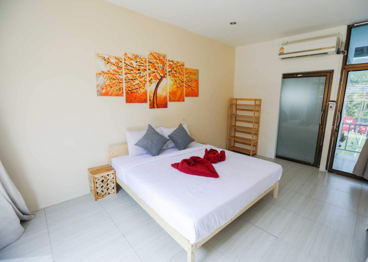 Phangan Padel Club Hotel Баан Тай Екстериор снимка